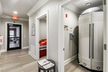 Standup and lay down tanning bed